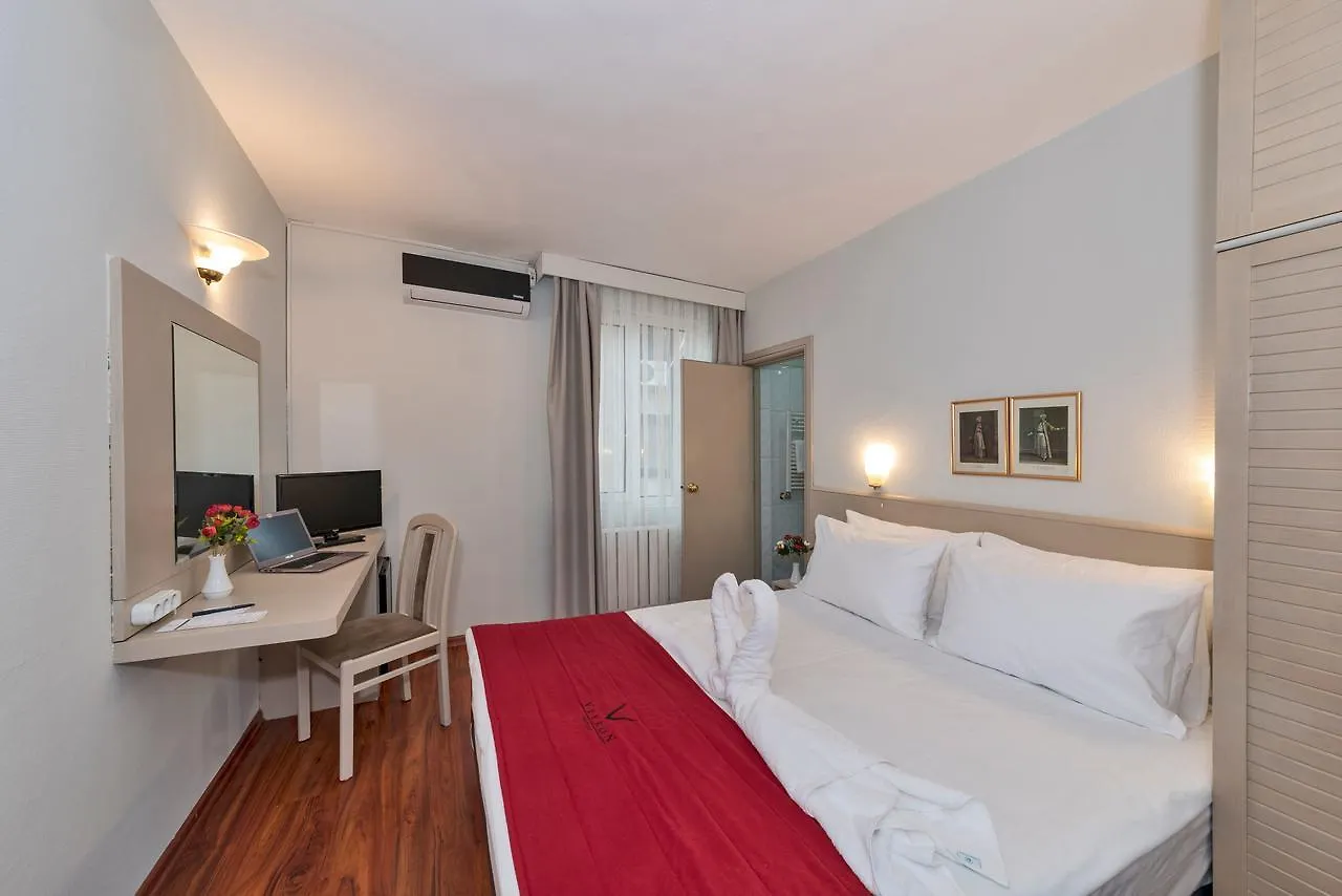 Febor Park Istanbul Levent Hotel 3*,