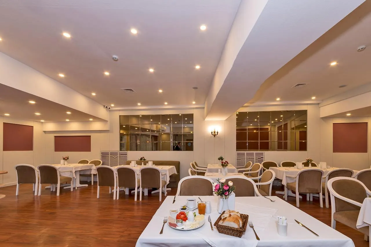 Febor Park Istanbul Levent Hotel 3*,